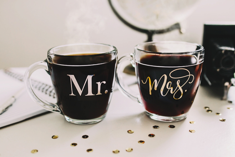 03-Mr and Mrs Mug set