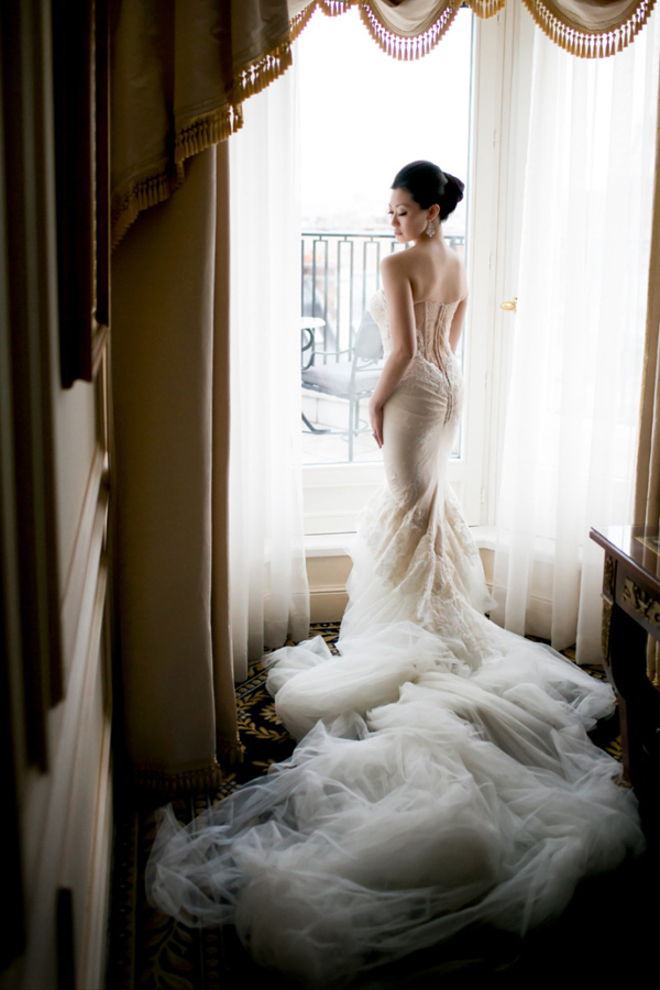 06-Inbal Dror Gown (photo by Ethan Yang Photography)