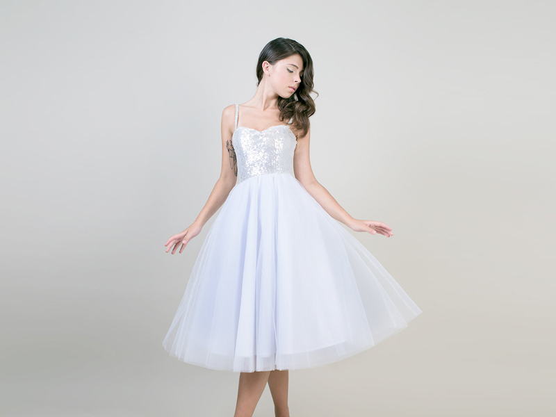 03-White-Sequinned-Wedding-Dress-(1)