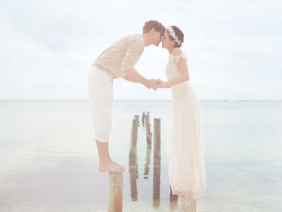 20 Romantic & Fun Beach Engagement Photos