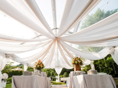 15 Romantic Wedding Tents
