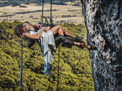 Fearless Love! 37 Adventurous Engagement Photos That Will Take Your Breath Away!
