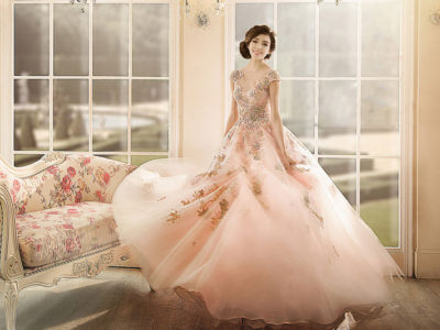 20 Glamorous Gowns Full of Sparkle and Shine!