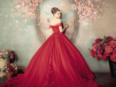 Dress to Impress! 22 Stunning Fashion-Forward Reception Gowns!