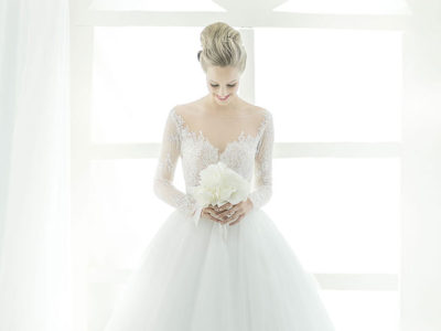 Elegance is the Only Beauty that Never Fades! 22 Elegant Wedding Dresses We Adore!