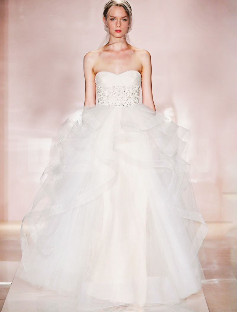 Bring the Runway Home! 10 Designer Couture Wedding Dresses Now ...