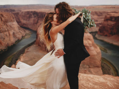 Embrace Wild Love – 20 Breathtaking Desert Engagement Photos We Love!