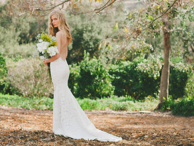 20 Simple Yet Beautiful Wedding Dresses for Modern Brides This Spring!