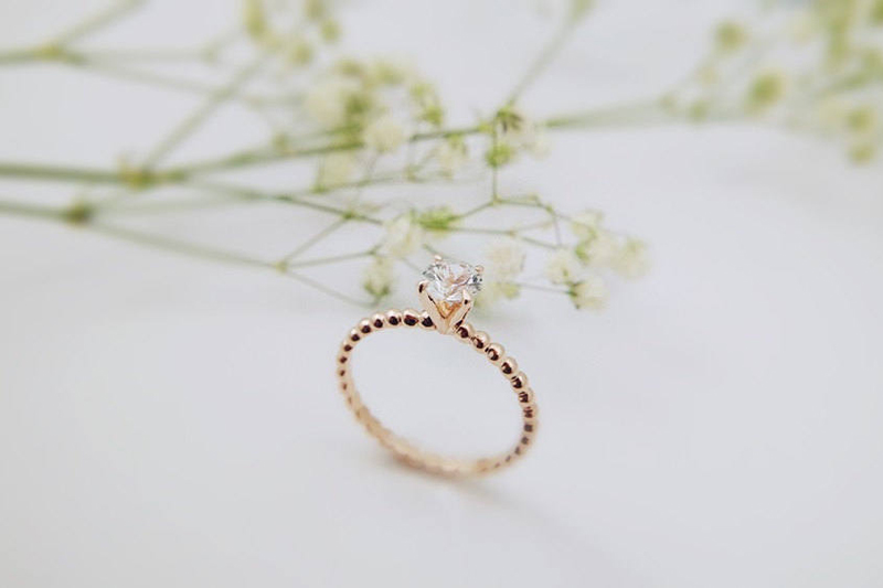 01-White Sapphire Beaded Rose Gold Ring