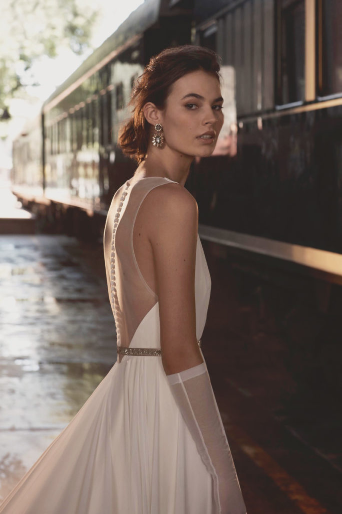 15 Timessly Elegant Wedding Dresses That Will Never Go Out of Style ...