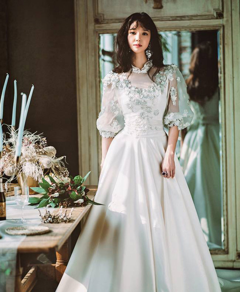 18 Vintage-Inspired Puff Sleeve Wedding Dresses That Make A Timeless