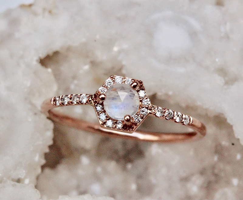 HUAMING Simulation Womens Ring,Moonstone Ring Diamond Encrusted Thin Ring Stylish Ring Shiny Engagement Ring 