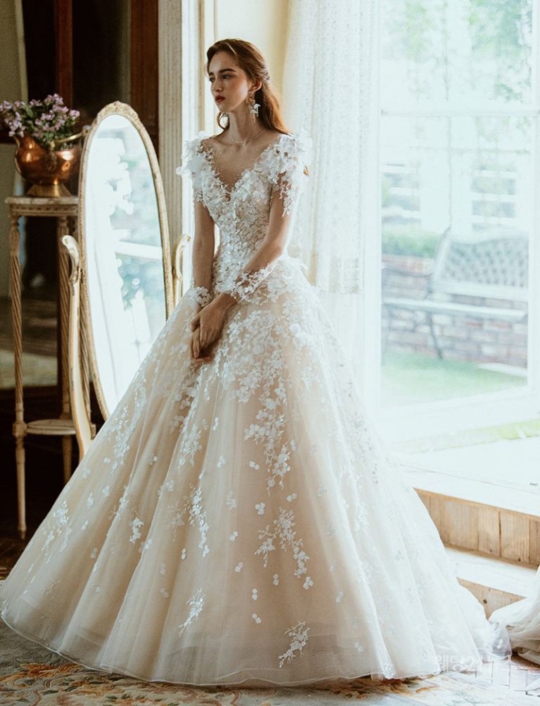 17 Breathtaking Floral Wedding Dresses Blooming with Love! - Praise Wedding