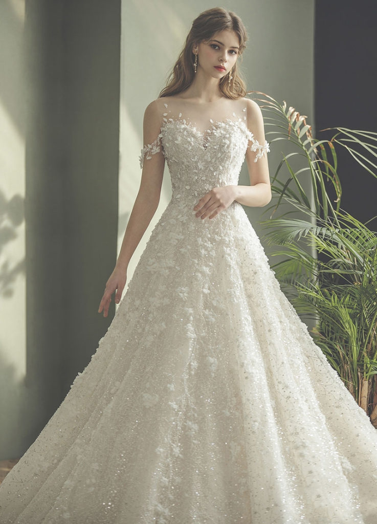 15 Wedding Dresses that Portray Vintage Romance With An