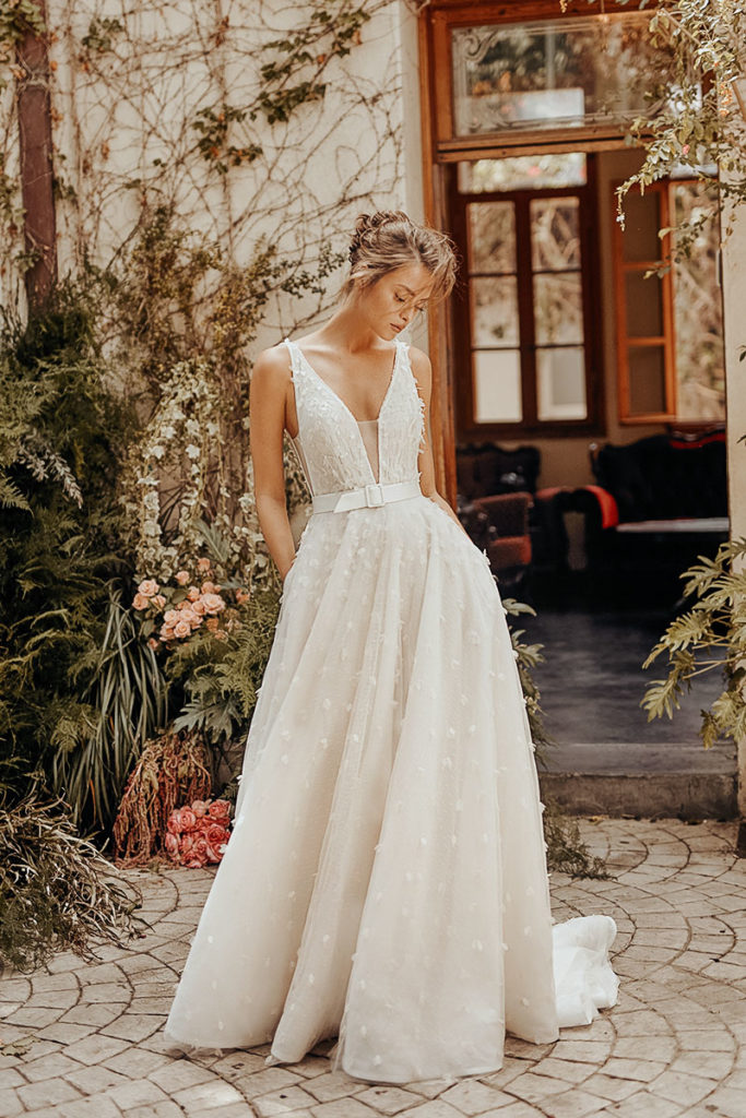 20 Beautiful Wedding Dresses With Pockets To Carry Your Phone and ...