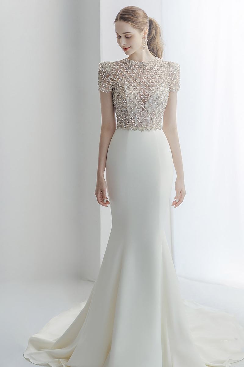 10 of the Best Minimalist Wedding Dresses For Low Key Brides  Belle Bridal  Magazine